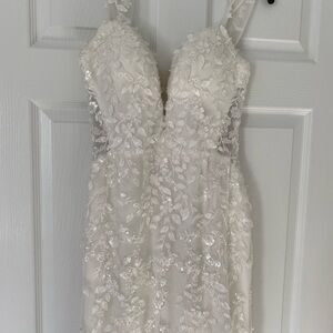 Elegant Lace Wedding Dress